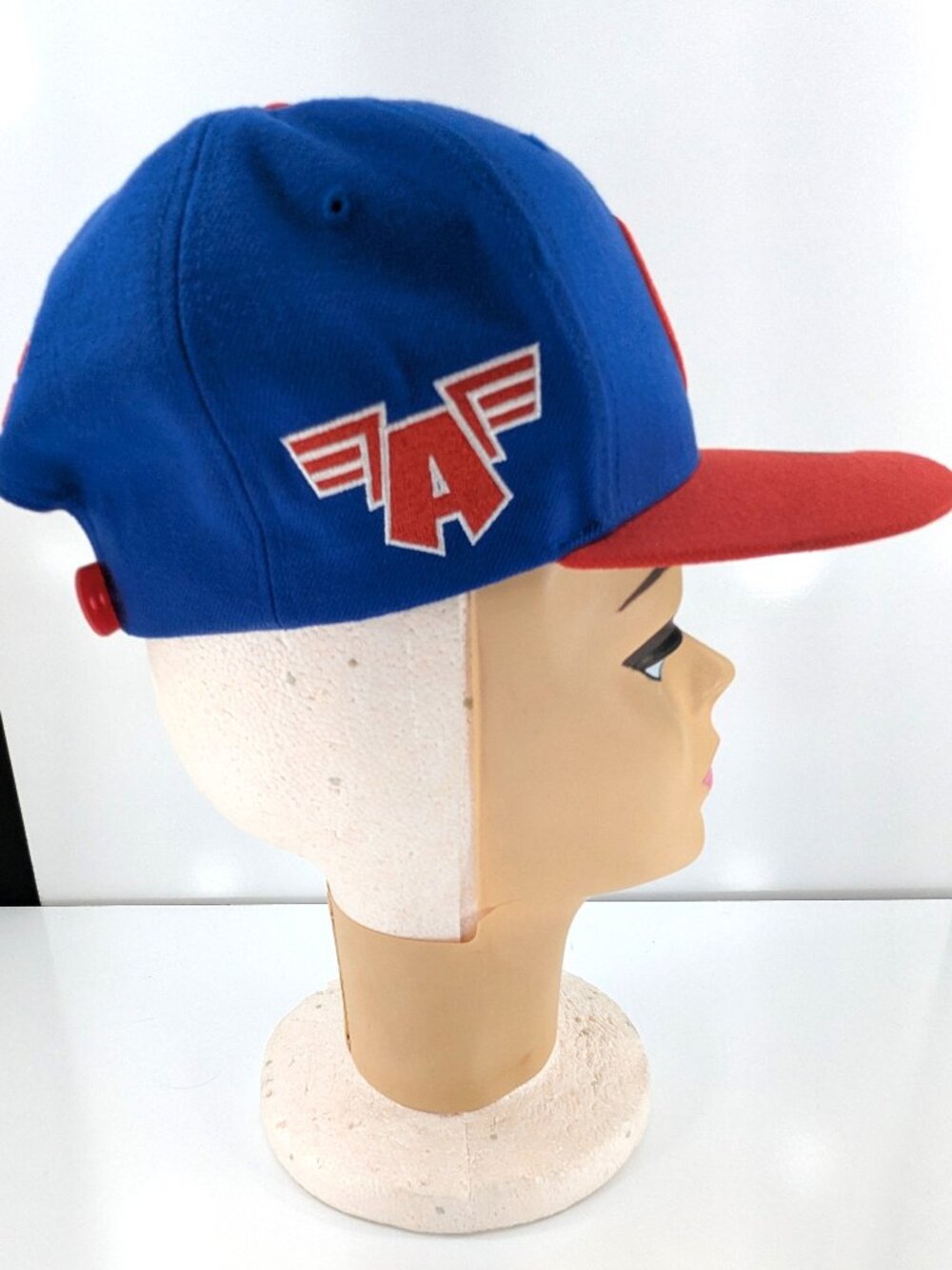 Marvel Captain America Shield Emblem Snapback Hat